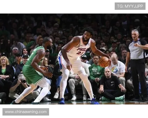 我赢了乔尔恩比德晒赛场照庆祝球队力克火箭美职篮常规赛社媒狂欢夜